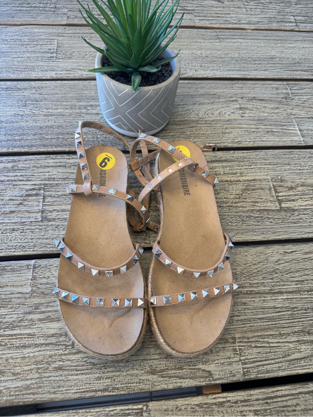 Women's Studded Tan Ankle Strappy Sandals, Sz 9